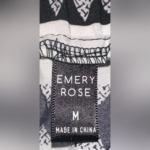 Emery Rose Aztec Print Tiered Maxi Skirt - Size M - Picture 7 of 7